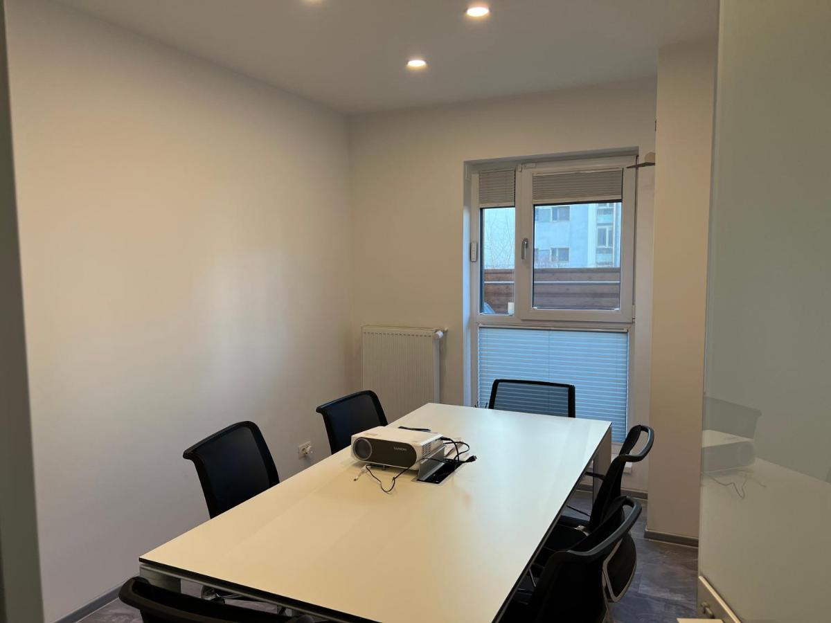 Fancy Penthouse Studio With Lakeview W10 Bucarest Extérieur photo