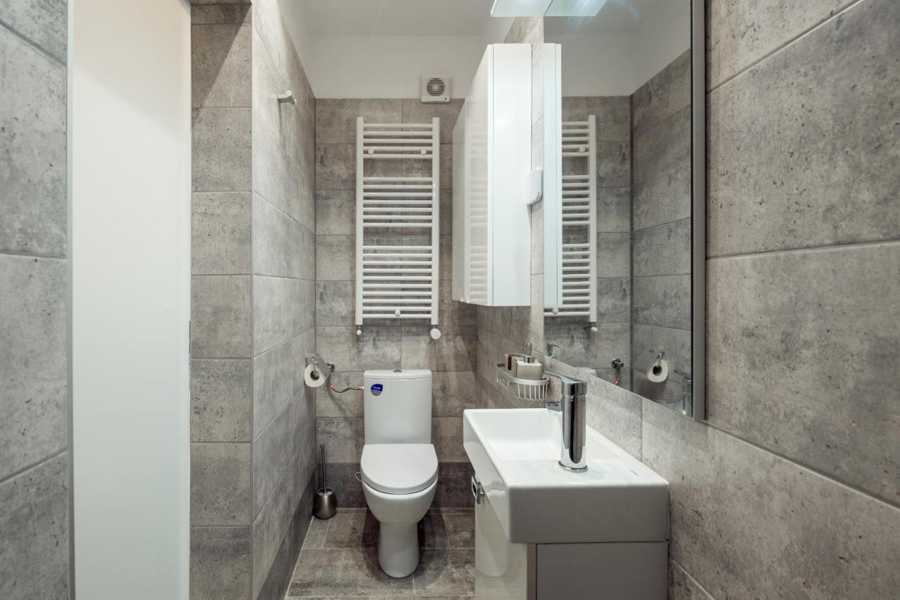 Fancy Penthouse Studio With Lakeview W10 Bucarest Extérieur photo