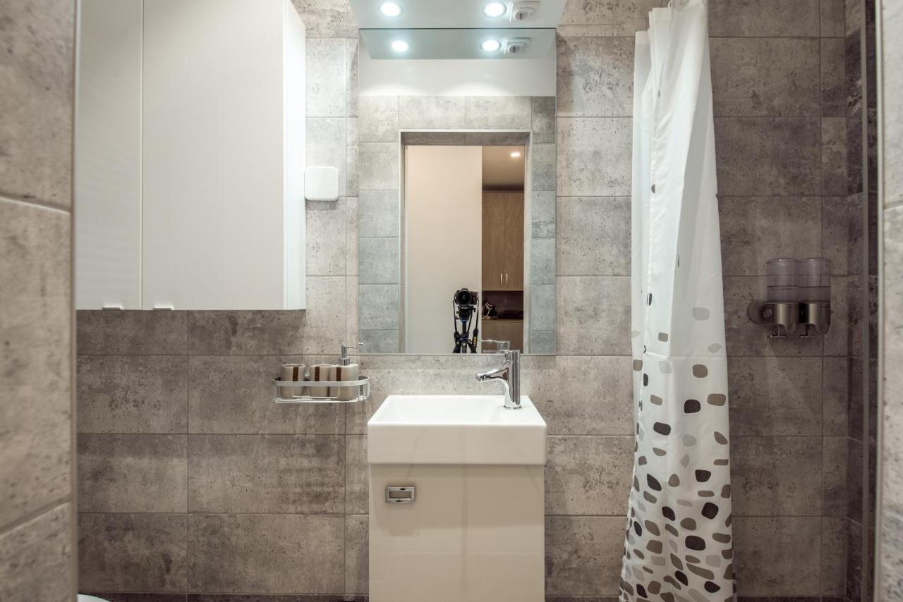 Fancy Penthouse Studio With Lakeview W10 Bucarest Extérieur photo